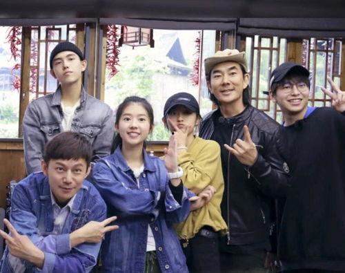 娱乐圈八卦狗仔队爆料,明星恋情、绯闻大揭秘！